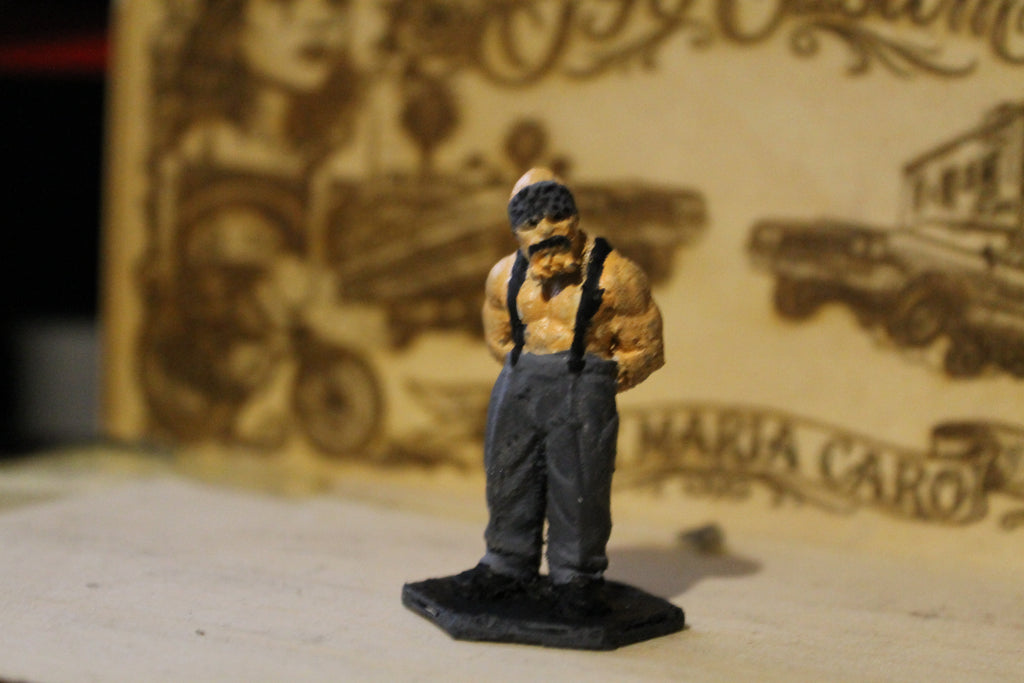 090 Custom by TKBROS — Oso | Figura Coleccionable Resina Pintada a Mano